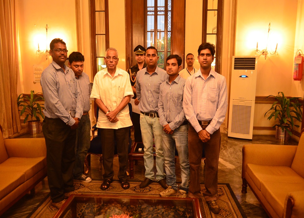 Jagacha Yuba Shakti team with the Governor during the Andaman expedition